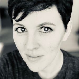 Meet your Posher, Danae